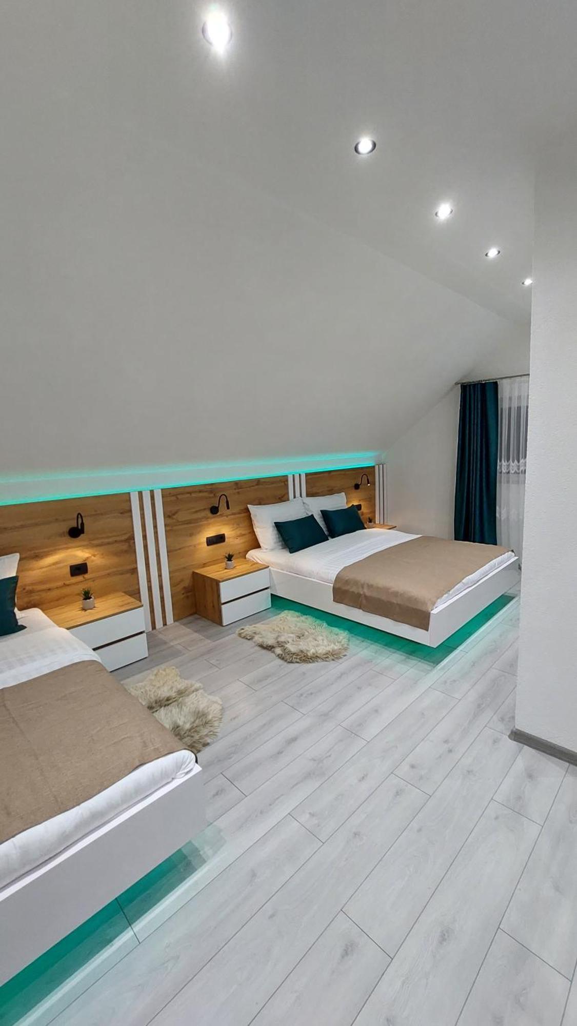 Premier House By Rd Group Hotel Korenica Exterior photo