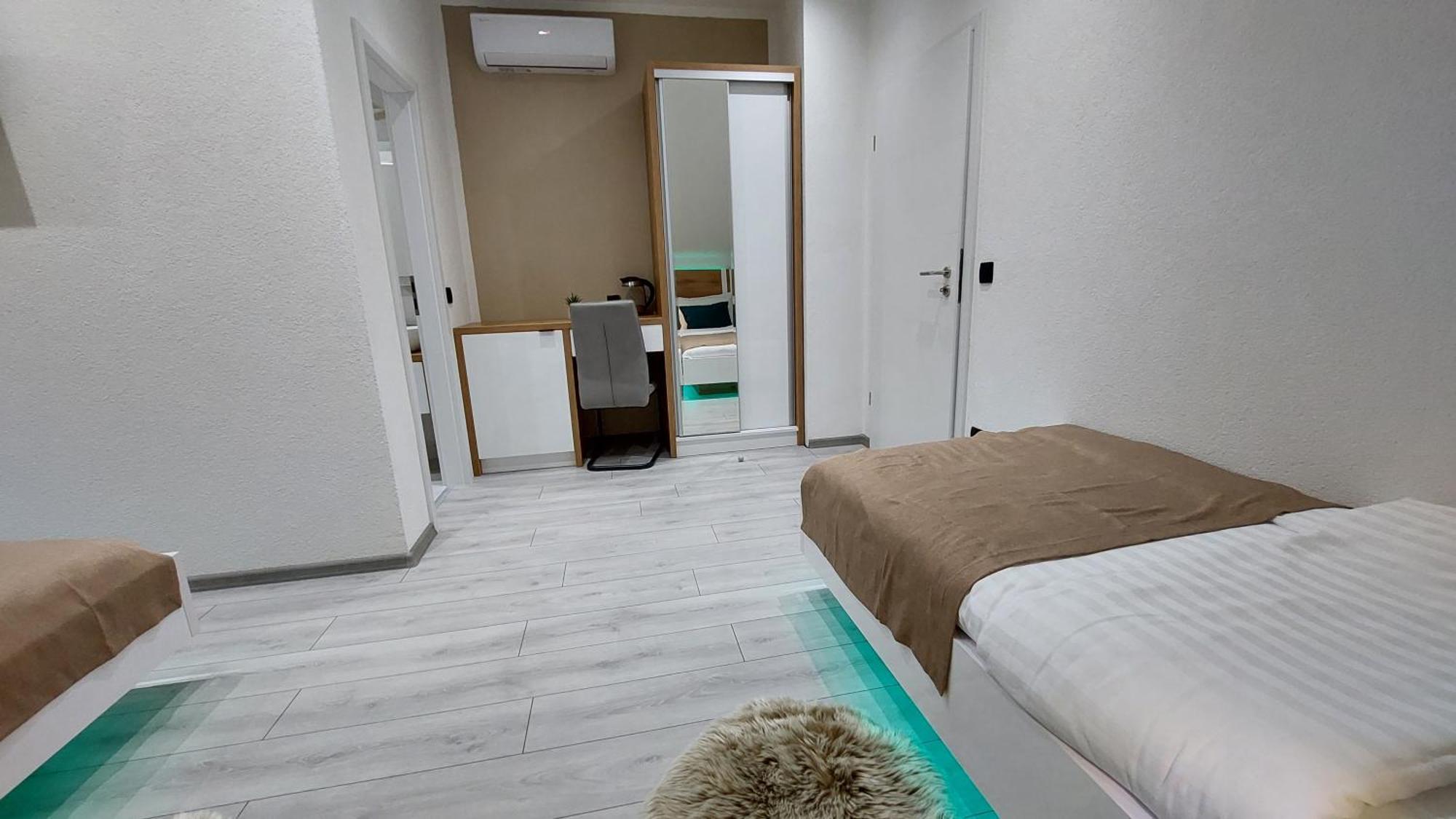 Premier House By Rd Group Hotel Korenica Exterior photo
