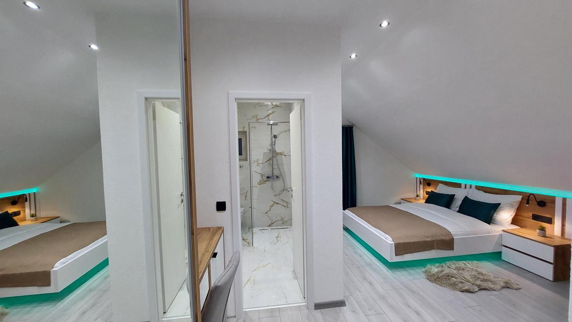Premier House By Rd Group Hotel Korenica Exterior photo